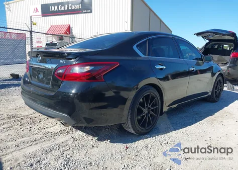 2017 Nissan Altima 2.5 Sr из США, поврежденный, VIN 1N4AL3AP0HC147606